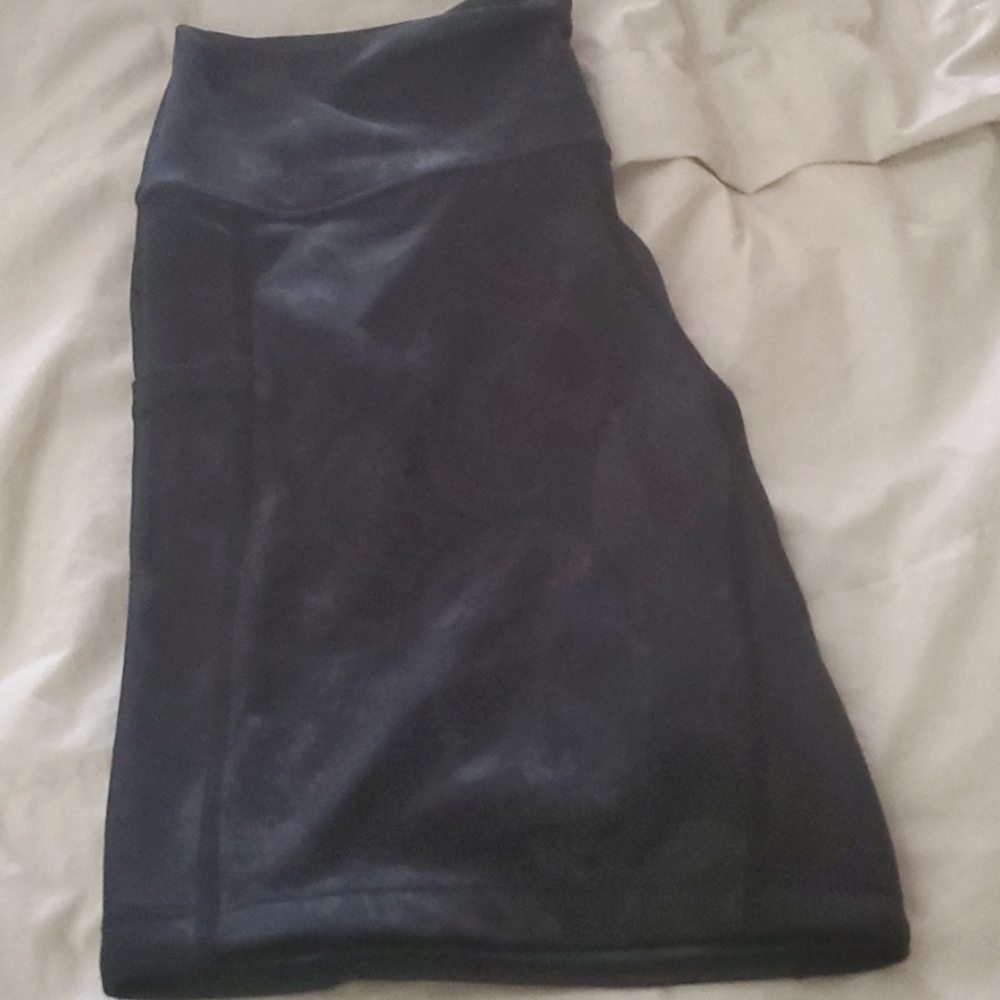 CVG 7" shadow skull shorts